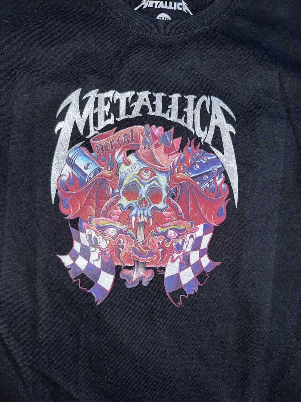 NWOT Girls Metallica Shirt - Picture 3 of 4